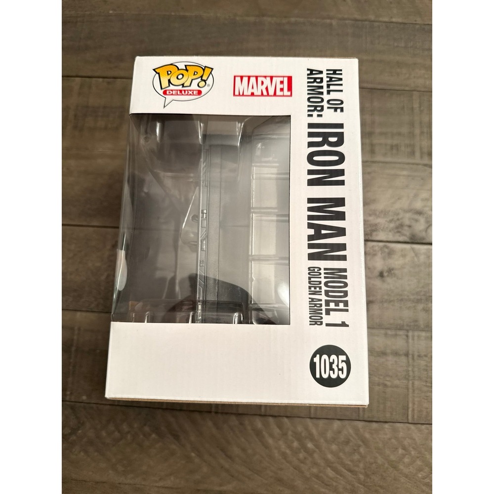 NWT Funko Pop Deluxe Hall of Armor: Iron Man Model 1 Golden Armor‎ 1035 - Picture 4 of 5